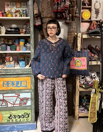 macrame 低調懷舊花blockprint薄棉襖外套 m3827q (藍色)